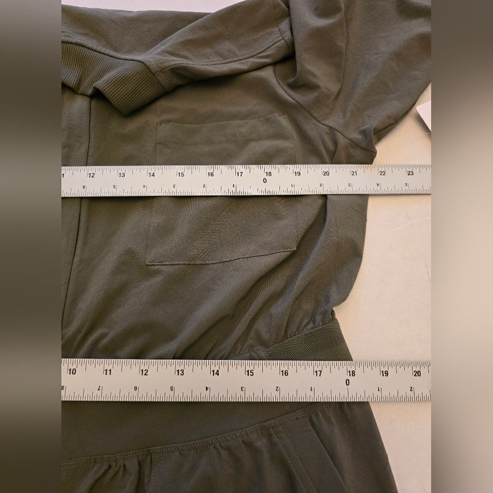 NWT Athleta Brooklin Long Sleeve Jumpsuit Im Army Green Size 16 - Picture 8 of 15
